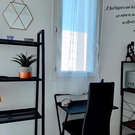 Studio Centre Montpellier, Wifi, Proche Commerces, A9, Transports, Plages * Montpellier